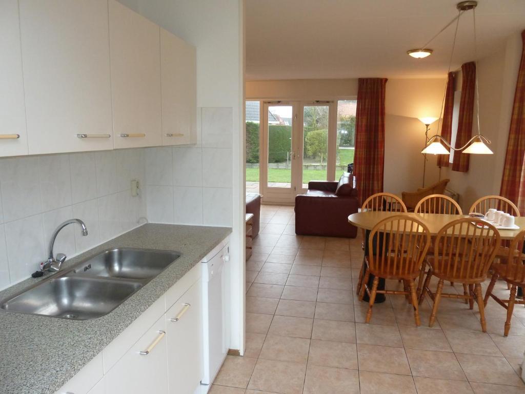 Noordwijk Holiday Rentals Room photo